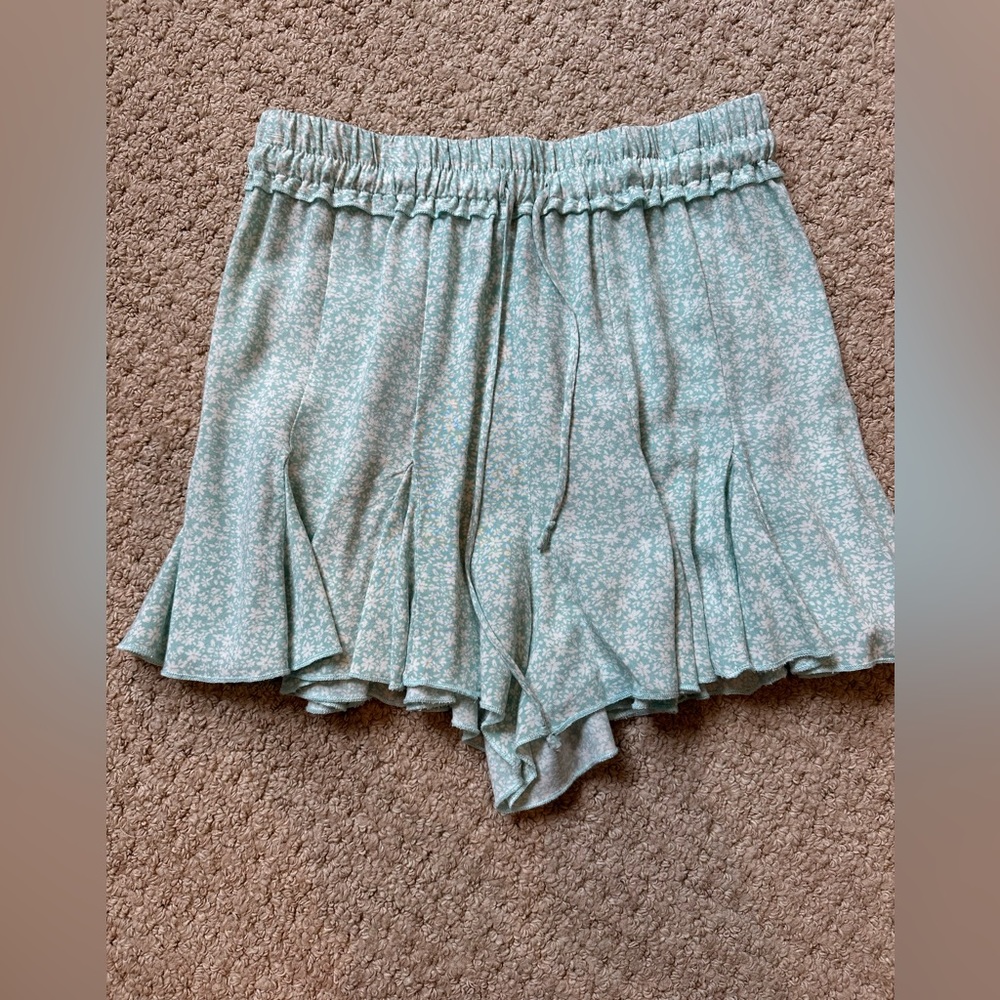 Isabelle’s cabinet skort